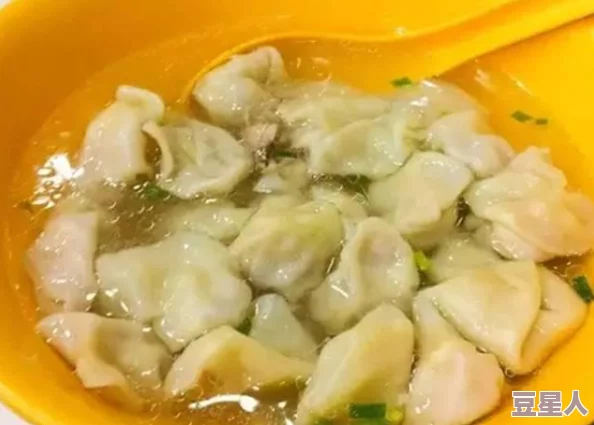 江教授要稳住肉馅小水饺视频，分享独特制作技巧与美味秘诀，引发网友热议和模仿潮流