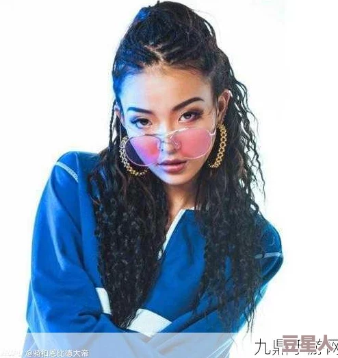 X姓女RAPPER：在音乐界崭露头角，展现独特风格与强大实力的女性力量