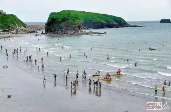 海角.comhj3dchj：分析海角地区的地理特色及其对当地文化和经济发展的影响