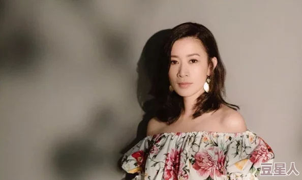 老熟女：她们的魅力与智慧，如何在现代社会中焕发新生，成为生活中的引领者与榜样