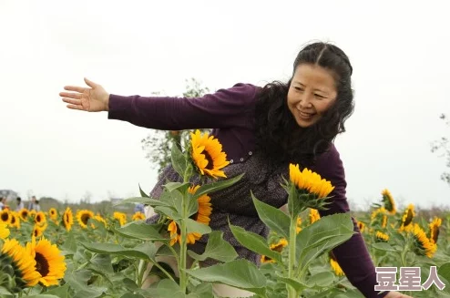 艳床村妇章节目录在生活中我们要积极向上勇敢追求自己的梦想相信每个人都能创造美好的未来