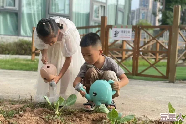 NPC大佬的浇灌日常在每一次细心浇灌中感受生命的力量与美好让我们一起用爱心滋养每一寸土地创造更美好的未来